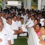 Edappadi-Palaniswami-and-OPS-starts-petition-issue-for