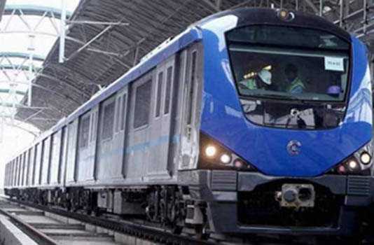 பயணிகளின் சிரமங்களை தவிர்க்க மெட்ரோ ரெயில் நிலையங்கள் அருகில் மாநகர பஸ் நிறுத்தம்