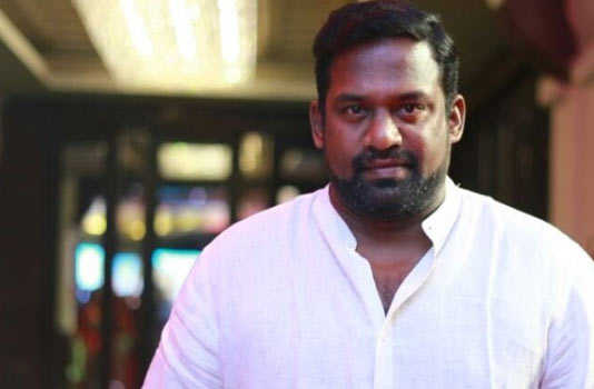 புல்வாமா தாக்குதல் – உயிரிழந்த தமிழக வீரர்களின் குடும்பங்களுக்கு ரோபோ சங்கர் உதவி