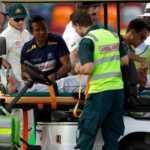 Sri-Lanka-opener-Dimuth-Karunaratne-was-hit-by-a-bouncing