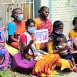 Kumbakonam: Daughter-in-law Tarna protests in front of her mother-in-law’s house as she did not inform her wife about her husband’s death