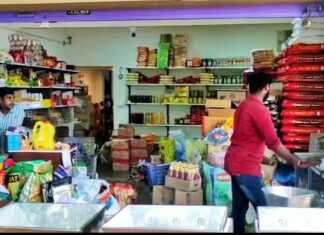 கும்பகோணம் : கடையின் பூட்டை உடைத்து ரூ.3 இலட்சத்து 80 ஆயிரம் கொள்ளை : ஹெல்மெட் திருடனைப் பிடிக்க போலீசார் தீவிர தேடுதல் முயற்சி ..