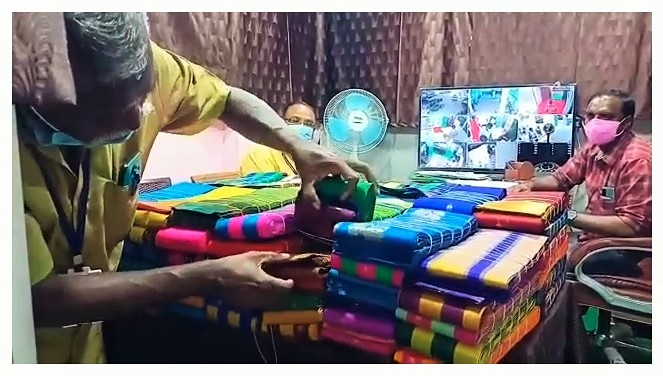86 silk scarves worth 2 and a half lakhs confiscated by Election Flying Corps in Thiruppanandal_pic (2)