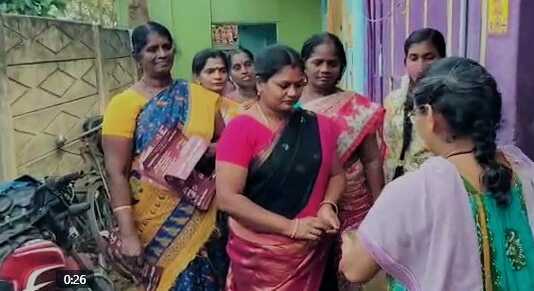 வாக்கு சேகரிக்க சென்ற மக்கள் நீதி மையம் வேட்பாளருக்கு ஆரத்தி எடுத்து வாழ்த்து தெரிவித்த கும்பகோணம் 15 வார்டு வாக்களர்கள் …