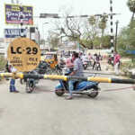 Kanchipuram motorists suffer due to sudden railway gate work without warning … People open the new flyover that was on the verge of opening4 (2)