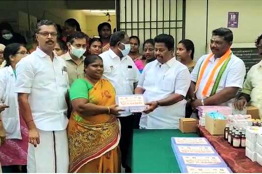 கும்பகோணம் மாநகராட்சி நிர்வாகத்தின் அலட்சியத்தால் … பொதுமக்கள் பெருமளவில் கலந்துக் கொள்ளாத டாக்டர் கலைஞரின் வரும் முன் காப்போம் சிறப்பு மருத்துவ முகாம் …