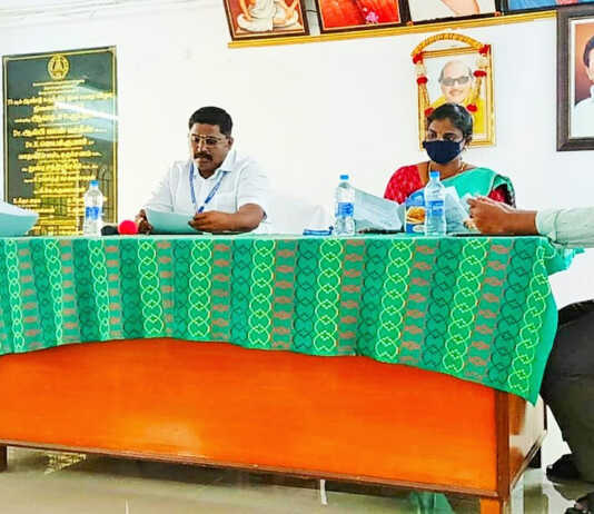 சோழவரம் ஒன்றிய அலுவலகத்தில் மாதாந்திர உறுப்பினர்கள் கூட்டம் : பெருந்தலைவர் ராஜாதி செல்வசேகரன் தலைமையில் நடைப்பெற்ற இக்கூட்டத்தில் அடிப்படை வசதிகள் குறித்த தீர்மானம் வாசிப்பு …