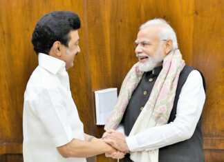 புதுடெல்லி பிரதமர் அலுவலகத்தில் பிரதமர் மோடியுடன் தமிழ்நாடு முதலமைச்சர் மு.க.ஸ்டாலின் சந்திப்பு