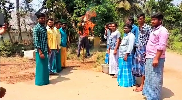 Vanniyar Sangam fires statue of actor Surya - Tensions in Ammayappan village near Kumbakonam-2 (2)