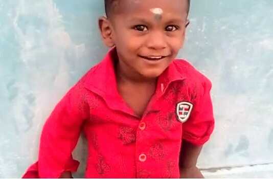 கொதிக்கும் சூட்டிலிருந்த குருமாவில் தவறி விழுந்து 2 வயது குழந்தை பலி : செட்டிமண்டபத்தில் நடந்த பரிதாப சம்பவம் ..