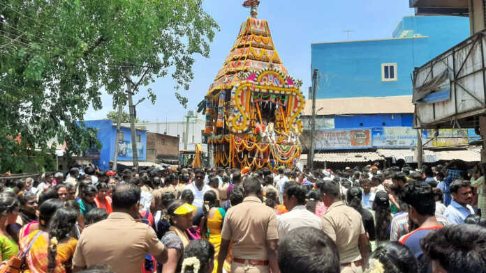Chithirai Therottam at Ponneri Arulmigu Sri Karikrishnaperumal Temple - Crowds of devotees took part in the procession-1 (2)