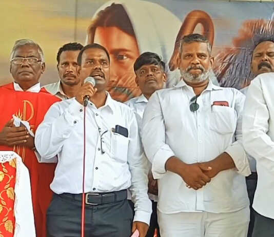 திருவள்ளூர் மாவட்ட கிருத்துவ நல்லெண்ண இயக்கம் சார்பில் திருநின்றவூரில் நடைப்பெற்ற குருத்தோலை பவனி ..
