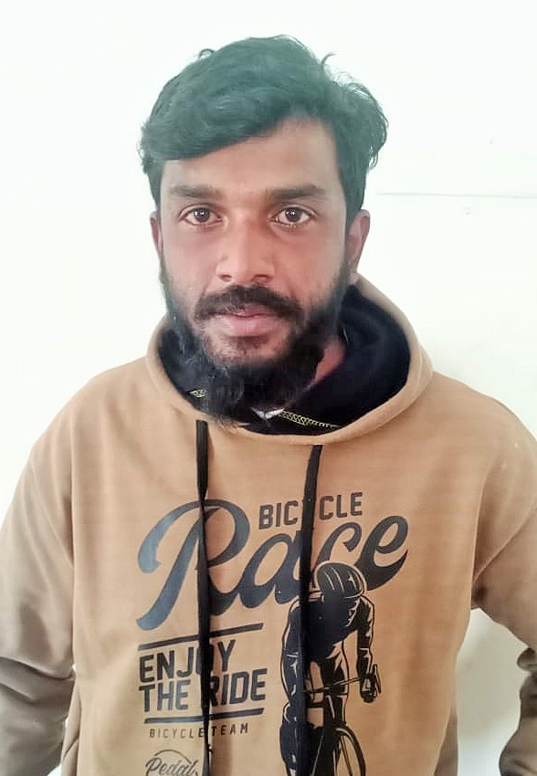 In Thiruninravur, a car mechanic was jailed by the police for not repairing a damaged car and returning it to its owner (2)