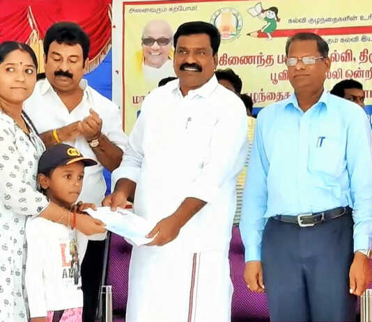 மாற்றுத்திறனாளிக் குழந்தைகளுக்கான மருத்துவ மதிப்பீட்டு முகாம் : பூவிருந்தவல்லி எம்.எல்.ஏ. ஆ.கிருஷ்ணசாமி பங்கேற்று குழந்தைகளுக்கு தேசிய அடையாள அட்டையை வழங்கினார் ..