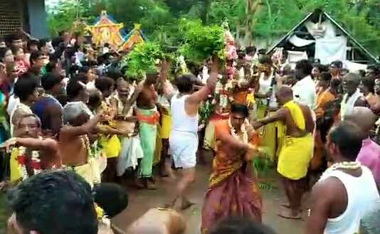 சிவபுரம் கிராமத்தில் நடைப்பெற்ற சந்தன மாரியம்மன் திருக்கோயில் தீ மிதி பெரும் விழா …