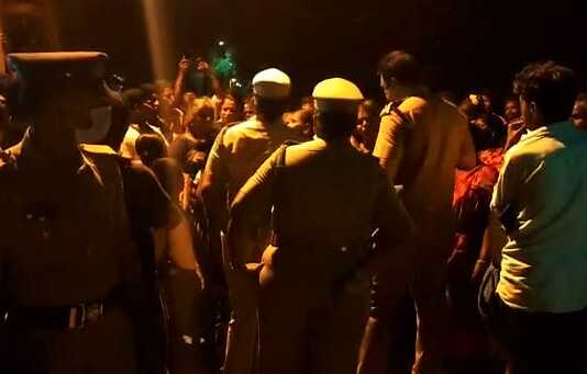 கும்பகோணம் மூப்பக்கோவில் காளி திருவீதிவுலா விழா : இரு சமுதாயத்தினரிடையே மோதல் சூழல் உருவானதால் போலீஸ் குவிப்பு !
