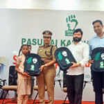 Kanchipuram DIG Conversation with Tiyagi Middle School Students-1 (2)