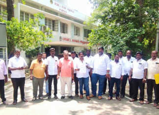 லாரி உரிமையாளர் சங்கங்களின் கூட்டமைப்பு சார்பில் கல்குவாரிகளை ஆய்வு செய்ய வலியுறுத்தி காஞ்சிபுரம் மாவட்ட நிர்வாகம் மற்றும் எஸ்.பி அலுவலகத்தில் கோரிக்கை மனு ..