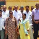 Tiruvallur Agents boycott procurement in front of oil company demanding increase in margin on petrol and diesel-pic (2)