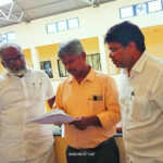 Tiruvallur Ponneri MLA Durai Chandrasekhar resolved the IPPL factory workers’ demand through smooth talks with the company … Employees are overjoyed-2 (2)