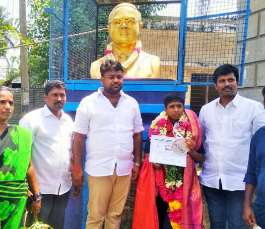 திருவள்ளூர் : அகில இந்திய அளவில் நடைப்பெற்ற குத்துச் சண்டைப் போட்டியில் வெள்ளிப் பதக்கம் வென்ற திருவெள்ளைவாயல் அரசுப்பள்ளி மாணவி …