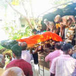 Kanchipuram Full military tribute to the body of Indo-Tibetan Border Security Force inspector Ramesh who died in UP .. (2)