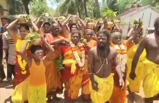 நன்னிலம் அருகே ஸ்ரீ அங்காளம்மன் சக்தி பீடத்தில் நடைப்பெற்ற ஆடி அமாவாசை பால்குடத்திருவிழா .. திரளான பக்தர்கள் பங்கேற்பு ..