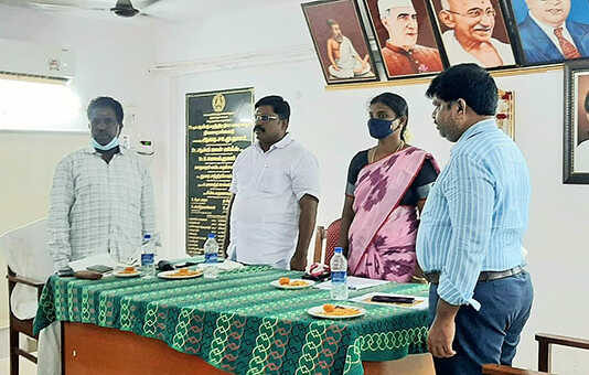 சோழவரம் ஊராட்சி ஒன்றியக்குழு மன்றத்தில் நடைப்பெற்ற கவுன்சிலர் கூட்டம் ..