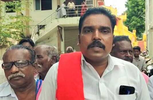 கும்பகோணம் காட்டுப் பன்றியால் விவசாயிகள் மற்றும் விவசாய நிலங்கள் பாதிப்பு : விவசாயிகள் சங்கம் சார்பில் ஆர்ப்பாட்டம் ..