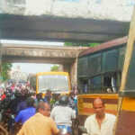 Ponneri AIADMK demands to widen the traffic jam under the Thiruvayarpadi railway flyover-2 (2)