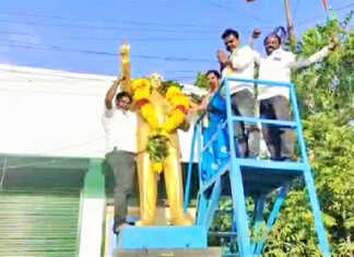 கதிர்வேடு காங்கிரஸ் சென்னை மாமன்ற உறுப்பினர் சங்கீதாபாபு தலைமையில் ஆயிரத்திற்கும் மேற்பட்டவர்கள் பங்கேற்ற மாபெரும் பாதயாத்திரை பேரணி ..