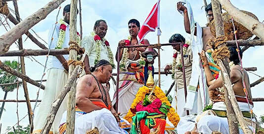 வெகுச்சிறப்பாக நடைப்பெற்ற காட்டூர் ஸ்ரீநிவாசபெருமாள் திருக்கோயில் மகா கும்பாபிஷேகம் ..
