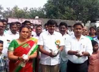 காஞ்சிபுரம் மாநகராட்சியில் 75 வது சுதந்திர தின பவள விழாவினை முன்னிட்டு தேசியக்கொடியேற்றி வீர வணக்கம் செலுத்திய பெண் மேயர்