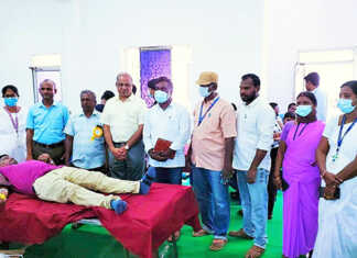 கும்மிடிப்பூண்டி சிப்காட் தொழிற்பேட்டை வளாகத்தில் நடைபெற்ற மாபெரும் ரத்ததான முகாம் : 500க்கும் மேற்பட்ட தொழிலாளர்கள் பங்கேற்று ரத்த தானம் வழங்கினார்கள்..