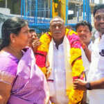 Meenjur Union DMK appoints new officers – Leaders pay tribute to statue by garlanding it-1 (2)