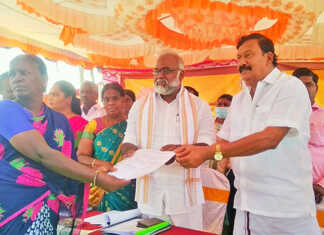 494 பயனாளிகளுக்கு தமிழக அரசின் பல்வேறு நல உதவித்திட்டங்களை … ஆண்டார்குப்பம் பெருஞ்சேரி கிரமத்தில் நடைப்பெற்ற மக்கள் தொடர்பு முகாமில் சட்டமன்ற உறுப்பினர்கள் மக்களுக்கு வழங்கினார்கள் ..