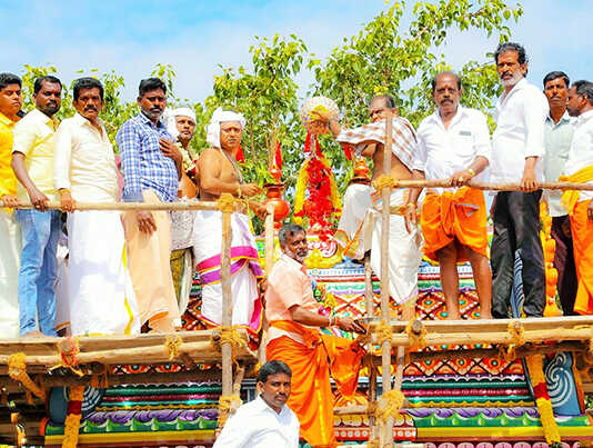 பொன்னேரி அருகே உள்ள மாதவரத்தில் நடைப்பெற்ற அருள்மிகு ஸ்ரீஇளங்காளியம்மன் திருக்கோயில் கும்பாபிஷேக விழா ..