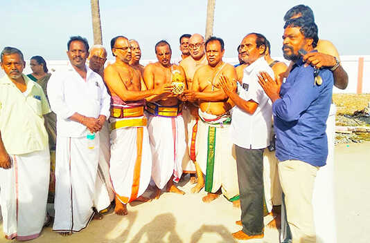 பெரும்பேடு அருள்மிகு ஸ்ரீ சௌந்தரவல்லி சமேத ஸ்ரீ கரி கிருஷ்ண பெருமாள் கோவில் கும்பாபிஷேகம் விழா ..