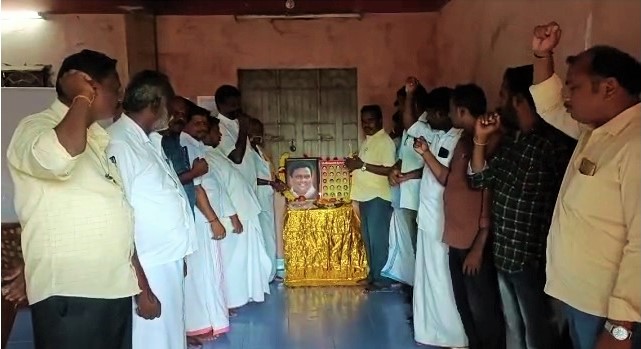 Tiruvarur District Vanniyar Sangam paid tribute to 21 people who lost their lives in the Vanniyar reservation struggle by sprinkling flowers on their portraits-pic (2)