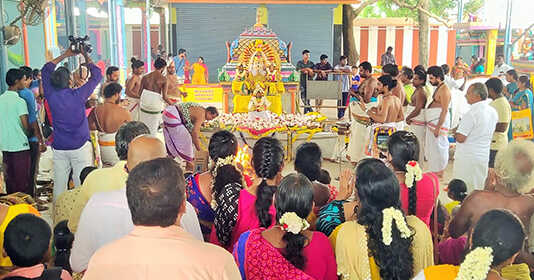 சிறுவாபுரி பாலசுப்பிரமணிய சுவாமி திருகோவிலில் 48 வது நாள் மண்டல பூஜை நிறைவு விழா : சிறப்பு அழைப்பாளராக பொன்னேரி சட்டமன்ற உறுப்பினர் பங்கேற்பு..