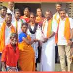 A program organized by the BJP in Palavekkad to provide relief items to the tribal villagers affected by the rains and floods-pic1 (2)