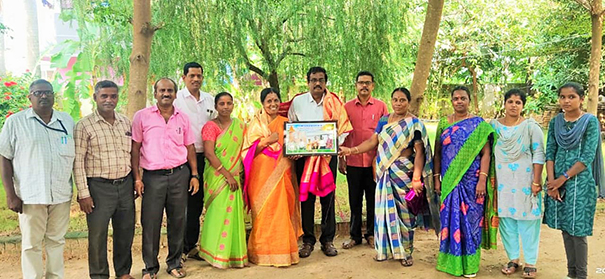 The Thanjavur District Agriculture Graduates Association personally congratulated and congratulated Additional Director of Agriculture Agri Sivakumar -pic (2)