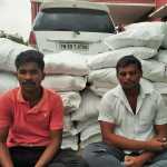 446 Gutka, which was smuggled in a car, was arrested by the Vellavedu police station near Kolappanchery toll plaza-p1 (2)