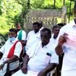 A continuous hunger strike was held on behalf of the Marxist Communist Party in Poonairupu panchayat area demanding the fulfillment of a long-standing demand-p1 (2)