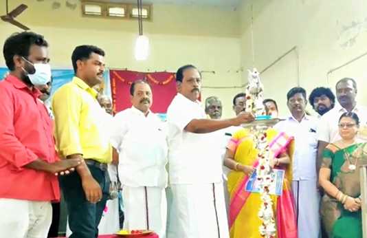 உத்திரமேரூர் அரசினர் மகளிர் மேல்நிலைப்பள்ளியில் நடைப்பெற்ற கலைத்திருவிழா ; சட்டமன்ற உறுப்பினர் க. சுந்தர் விழாவை துவக்கி வைத்தார்
