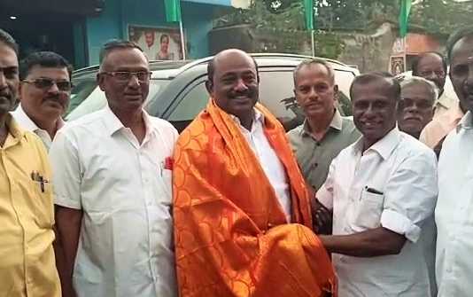 மெலட்டூர் நகர வணிகர் சங்கம் அலுவலக திறப்பு விழா : தமிழ்நாடு வணிகர் சங்கங்களின் பேரமைப்பின் மாநில தலைவர் விக்கிரமராஜா திறந்து வைத்தார்