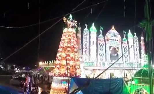 திருவாரூர் : ஜாம்புவானோடையில் நடைப்பெற்று வரும் ஹக்கீம் ஷெய்கு தாவூது ஆண்டவர் தர்காவின் 721 ஆம் ஆண்டு புனித சந்தனக்கூடு விழா ..