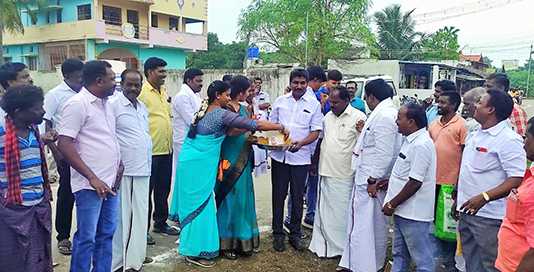 ரூ.34 லட்சம் மதிப்பீட்டில் காஞ்சிபுரம் மாவட்ட ஊராட்சி குழு நிதியின் கீழ் நடைப்பெற உள்ள பல்வேறு மக்கள் வளச்சித்திட்டப் பணிகள் : நாடாளு மன்ற உறுப்பினர் க. செல்வம் தலைமையில் பூமி பூஜை ..