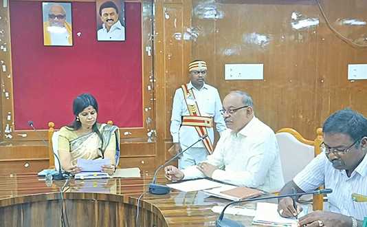 பிப்ரவரி 3 முதல் 12 வரை திருவாரூரில் நடைப்பெறும் புத்தக கண்காட்சி : மாவட்ட ஆட்சியர் காயத்ரி தகவல்
