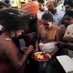 Darumai Atheenam, who is undertaking a devotional pilgrimage from Mayiladuthurai to Thirukuwela,-p1 (2)